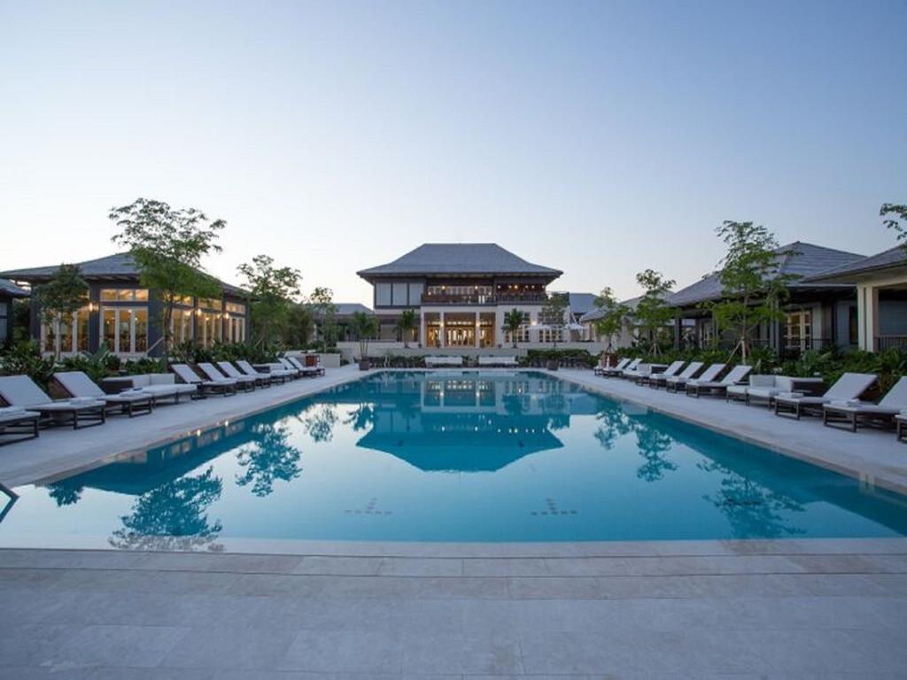 The Island House Hotel Nassau Exterior photo